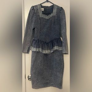 Bonne foi Peplum Stonewashed Denim Dress.  Vintage Juniors size 7